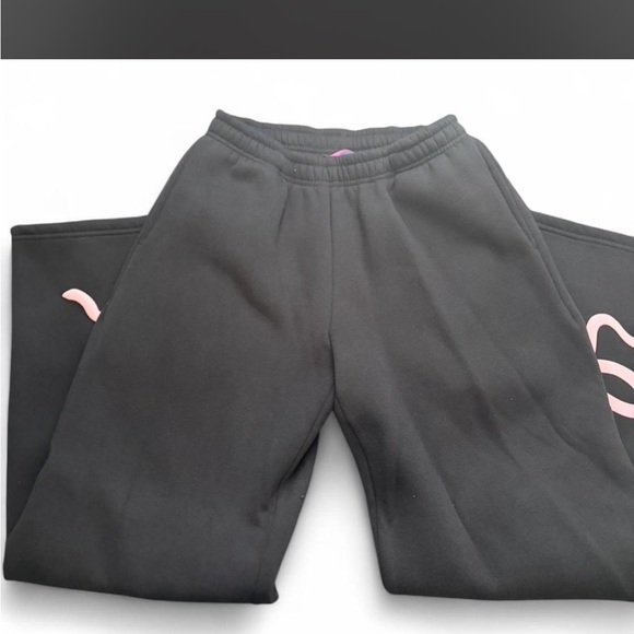 Edikted women’s set hoodie and Sweatpants with Pink Bow Design small - Picture 2 of 5